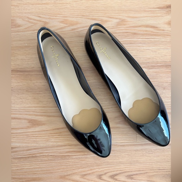 Cole Haan Juliana Skimmer II Flat in Black Patent - Picture 2 of 5